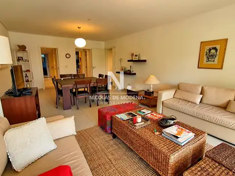 Departamento 4 ambientes con 3 baños