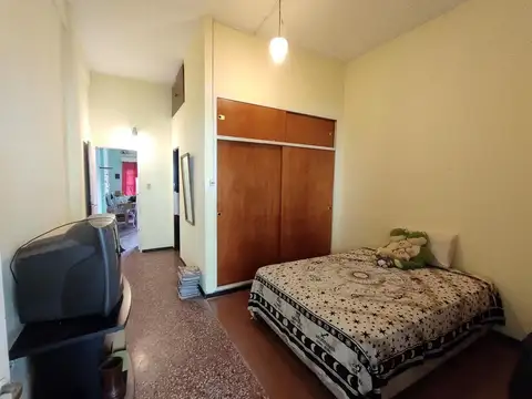 DEPARTAMENTO 2 AMBIENTES-SIN EXPENSA-CON PATIO-ECONOMICO
