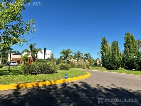 Casa en Venta al Oeste