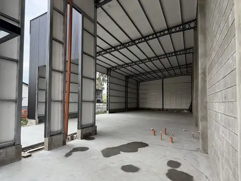 Galpón en venta en Pujol y Primera Junta – 297 m²