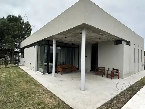 Casa en Alquiler en Rumenco Joven, USD 1.700