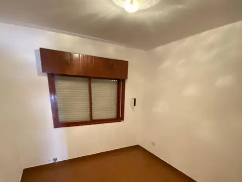 Rivadavia 900 , Piso 1
