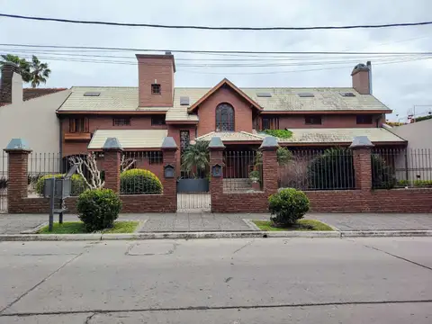 Casa en Venta en Quilmes, USD 690.000