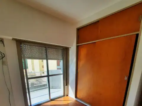 Departamento en Alquiler en Coghlan, $ 800.000