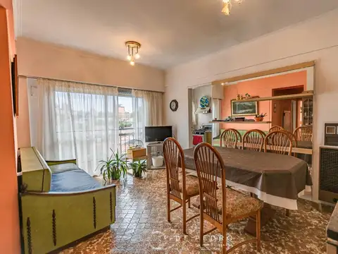 Departamento en Alquiler con 1 cocheras