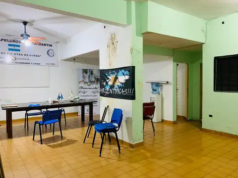 Casa - Unidad Comercial de 6 ambientes