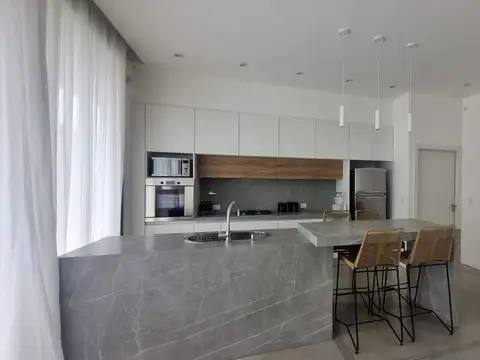 Casa en Venta en Puerto Roldan, USD 495.000