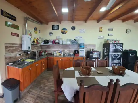 SE VENDE CASA CERRO NORTE 5 DORMI PILETA QUINCHO