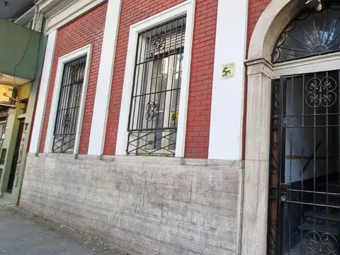 CASA CON TERRENO PROPIO EN BALVANERA