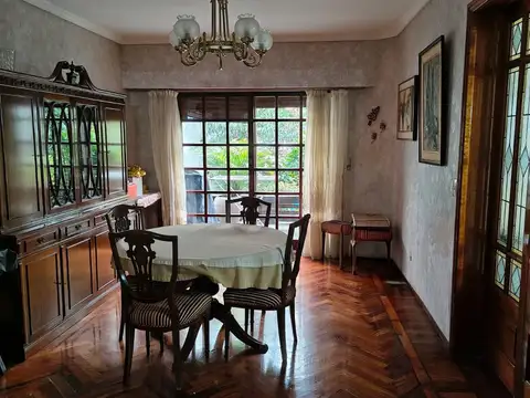 Avenida Carlos Calvo 2100