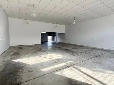 Local en Alquiler en Barrio España y Hospitales, $ 2.500.000