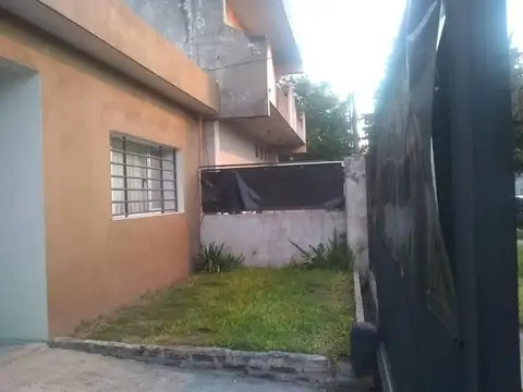 Casa en Venta en José Mármol, USD 118.000