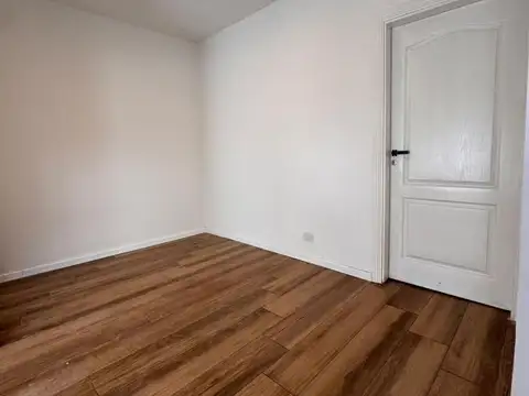 Depto Tipo Casa en Venta al Este