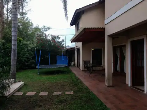Casa en venta 5 ambientes Barrio Las Nazarenas, Villa Rosa
