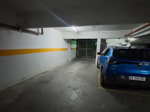 Cochera en Venta con acceso Ascensor