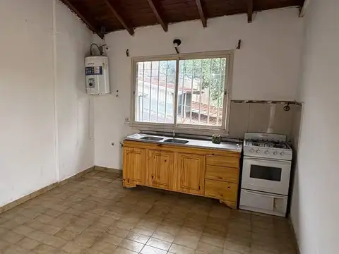 Venta, Departamento, 2 Ambientes, Jardín, Parrilla, Cochera, Morón