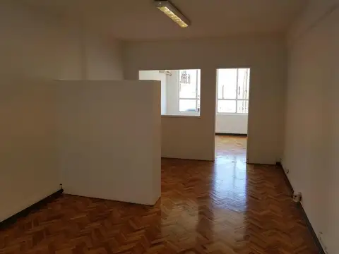 Oficina en Venta 60 años