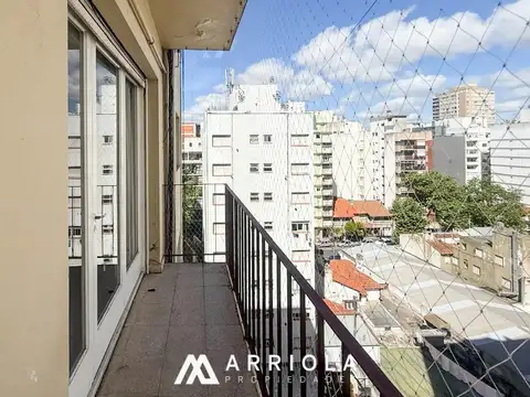 Departamento de 2 amb con balcón, calle. ZONA ALDREY