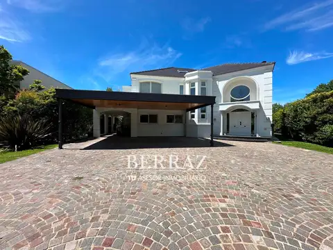 Casa venta 9 ambientes en Ayres del Pilar lote 1000 m2