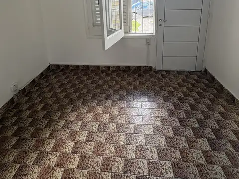 CASA EN ALQUILER