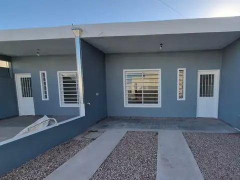 Depto Tipo Casa en Alquiler con 1 cochera