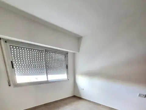 Departamento en Alquiler en Echesortu, $ 620.000