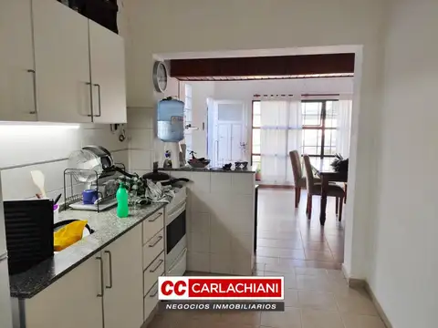 Casa 4 ambientes con 1 baño
