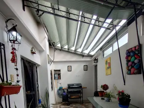 Depto Tipo Casa en Venta en Lomas del Mirador, USD 75.000