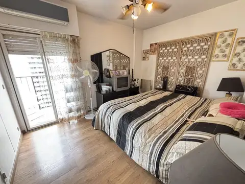 OPORTUNIDAD, 4 AMBIENTES 100% AMOBLADO EN EXCELENTE UBICACIÓN