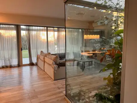 Casa en venta en San Sebastián  3 dormitorios en Funes