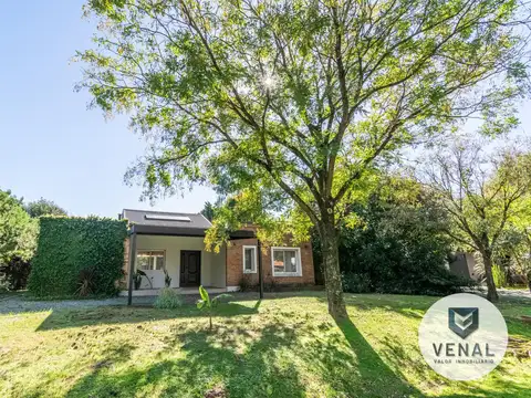 Venta casa 4 amb Barrio Sausalito, Pilar 3 dorm Suite Galería Parrilla Piscina