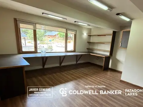 VENTA - Oficina de 28 m² en planta alta | Frente a la Terminal – A 100 m de Av. Arrayanes Villa La Angostura