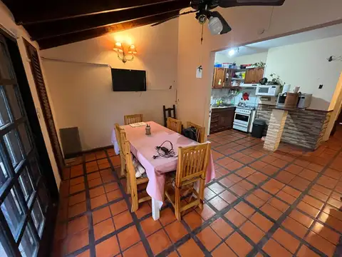 Depto Tipo Casa 3 ambientes con 2 baños