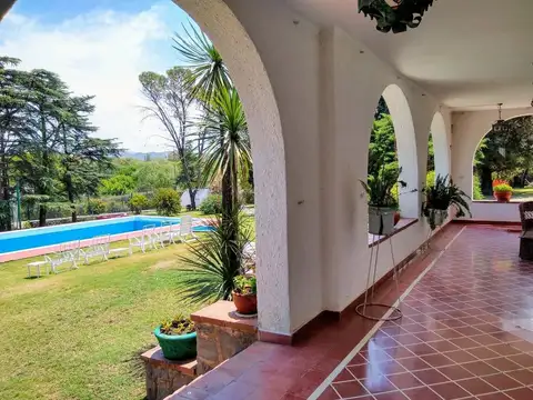 Casa en Venta en Unquillo, USD 950.000