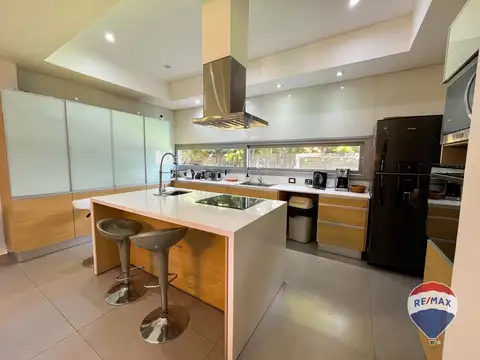 Casa en Alquiler en Countries y Barrios Cerrados en Esteban Echeverria, USD 3.000