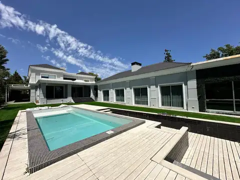 Casa en Venta de 4 dormitorios