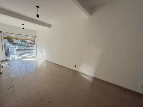 Local en Alquiler en La Lucila, USD 1.550