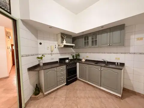 Casa en Alquiler en Valentín Alsina, $ 1.100.000