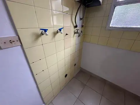 Alquiler de departamento 3 ambientes en Wilde Centro