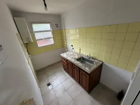 Departamento 3 ambientes con 1 baño