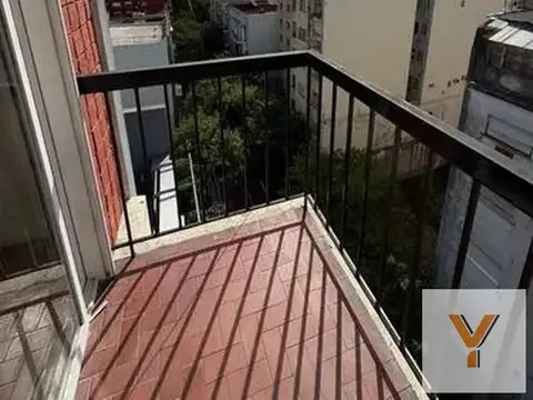 Junin e/ Mitre y Avenida Rivadavia