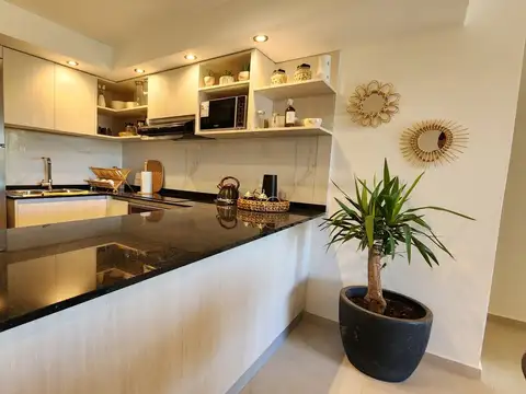 General Pacheco 100, Piso 1