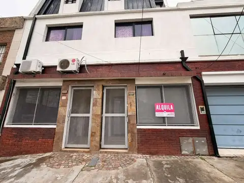 Local en Alquiler en Campana, $ 700.000