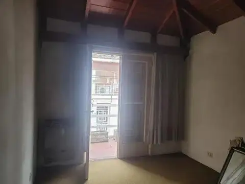 Casa en venta - 3 Dormitorios 2 Baños - Cochera - 160Mts2 - Avellaneda