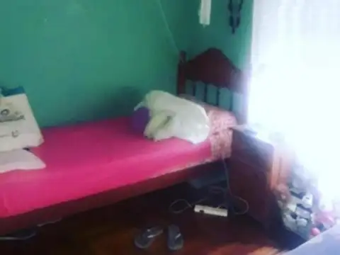 Casa en Venta con 4 cocheras