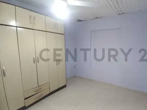 Padre Normando Corti 1100, Piso 0