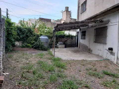 PH en PB 3 ambientes, 2 baños, garaje y parque - El Palomar