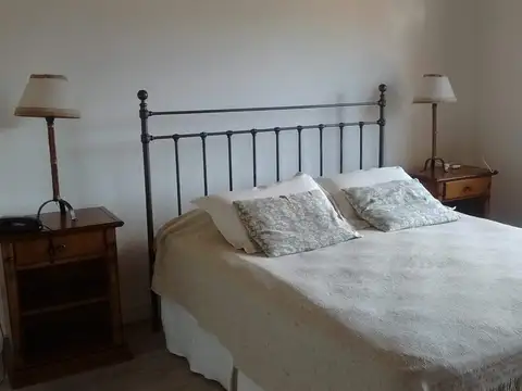 Casa en Alquiler Temporal con 1 cochera
