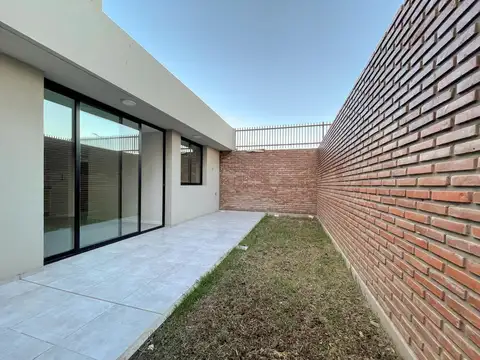 Catamarca 649