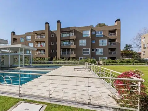 Departamento 3 Ambientes Plus con Patio en Venta Pasionaria Martínez